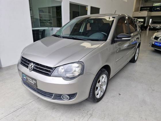 VOLKSWAGEN POLO SEDAN 2.0 MI COMFORTLINE 8V FLEX 4P MANUAL